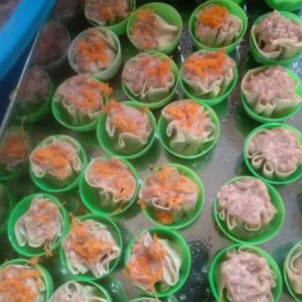 

Star Kulit dimsum 200 8.5 cm/pangsit/gyoza ,.,.,.,,