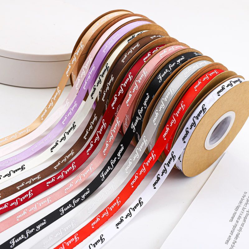 

1 rol pita just for you.. ukuran 1 cm. panjang +/- 40 yard