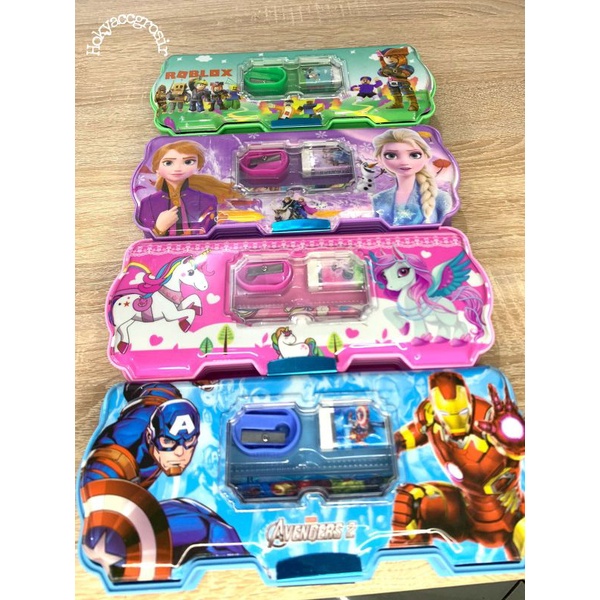 

KOTAK PENSIL KARAKTER / KOTAK PENSIL LENGKAP BELAJAR / TEMPAT PENSIL SERBAGUNA / GAMBAR / KARTUN