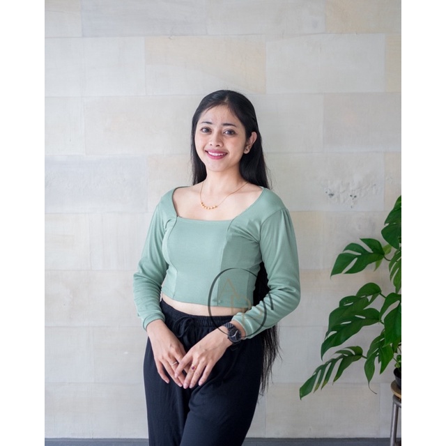 velia top rib