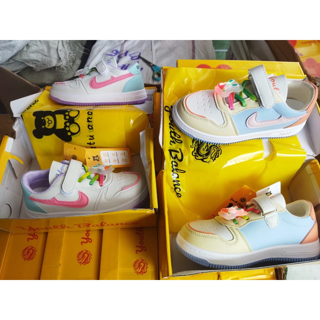 Sepatu sneaker anak perempuan import dari youth Balance C5186-1 ( 26-37 ) Terbaru