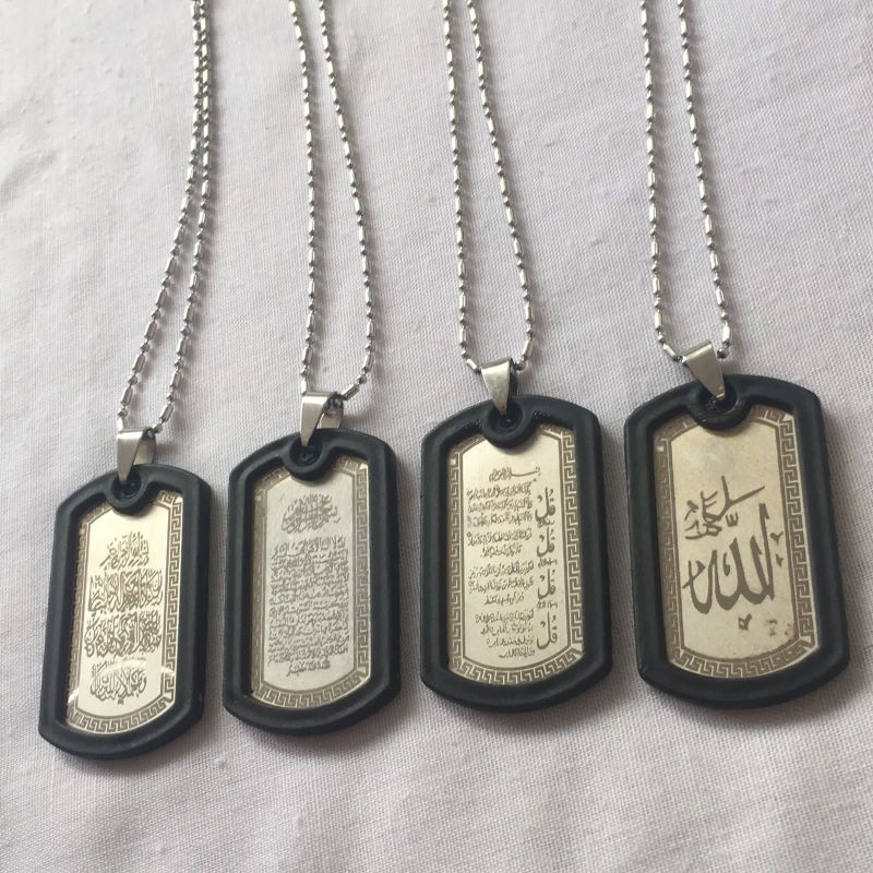 Kalung Liontin Lempeng Isim Hiriz/Khiriz Doa Penjagaan Ayat Kursi 4Qul Wa In Yakadul dan Allah