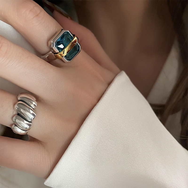 Cincin Roti Berlian Biru Persegi Aksesoris Retro Versi Korea Mewah Ringan