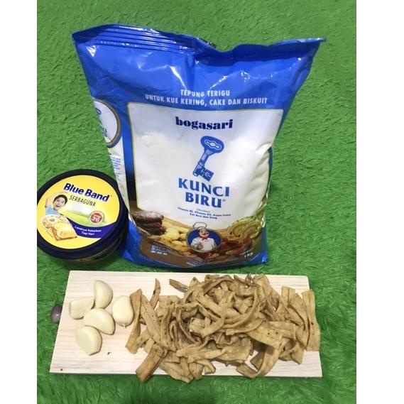 

B-89♥☞) kue bawang padang/keripik bawang 500/750gram siap dikirim