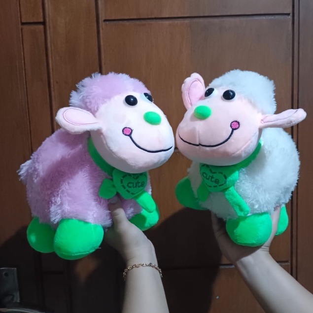 Mainan anak Boneka Domba lucu karakter terbaru harga terjangkau bahan lembut