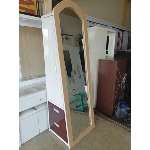 Meja Cermin Rias Tempahan HPL Estetik