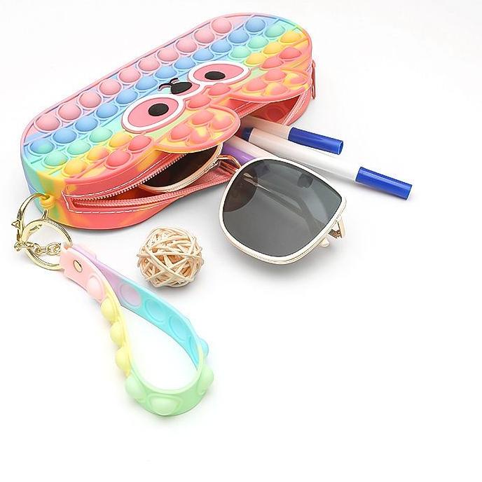 

♥@♥ KOTAK PENSIL POP IT KOTAK PENSIL KARAKTER TAS POP IT ANAK POP IT MAINAN ANAK POP IT KOTAK PENSIL POP IT PELANGI DAN MAKARON