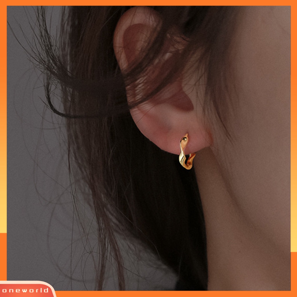 [WONE] Anting Memutar Pengerjaan Halus Anting Hoop Bulat Kepang Warna Emas Untuk Hadiah