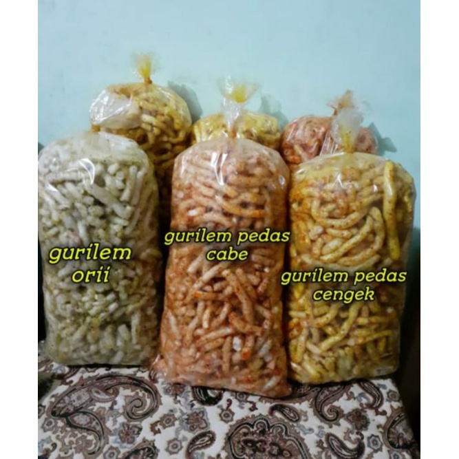 

KERUPUK GURILEM , KERUPUK PEDAS 450 GRAM / OLEH - OLEH BANDUNG