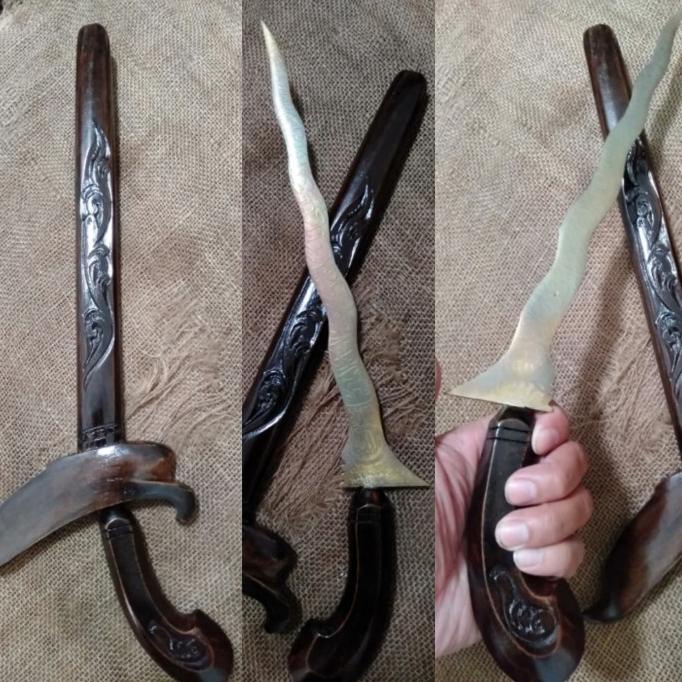 Keris Kuningan 30 cm Ukir