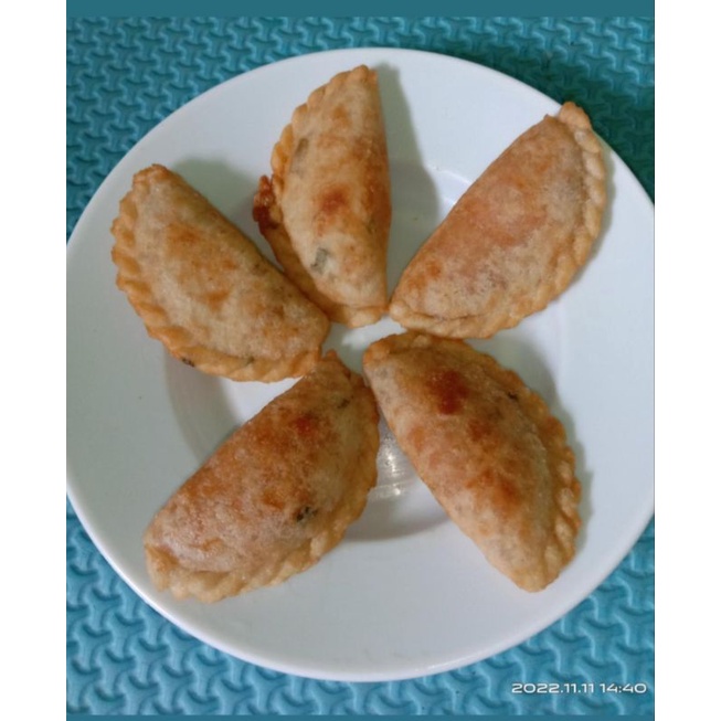 

cireng isi ayam sewir pedas jumbo