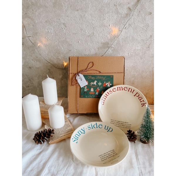 

Christmas Hampers by Euljirostudio | Hampers murah hampers natal hampers tahun baru new year hampers hampers lucu gemoy piring lucu piring korea aesthetic hampers aesthetic hampers natal ready stock