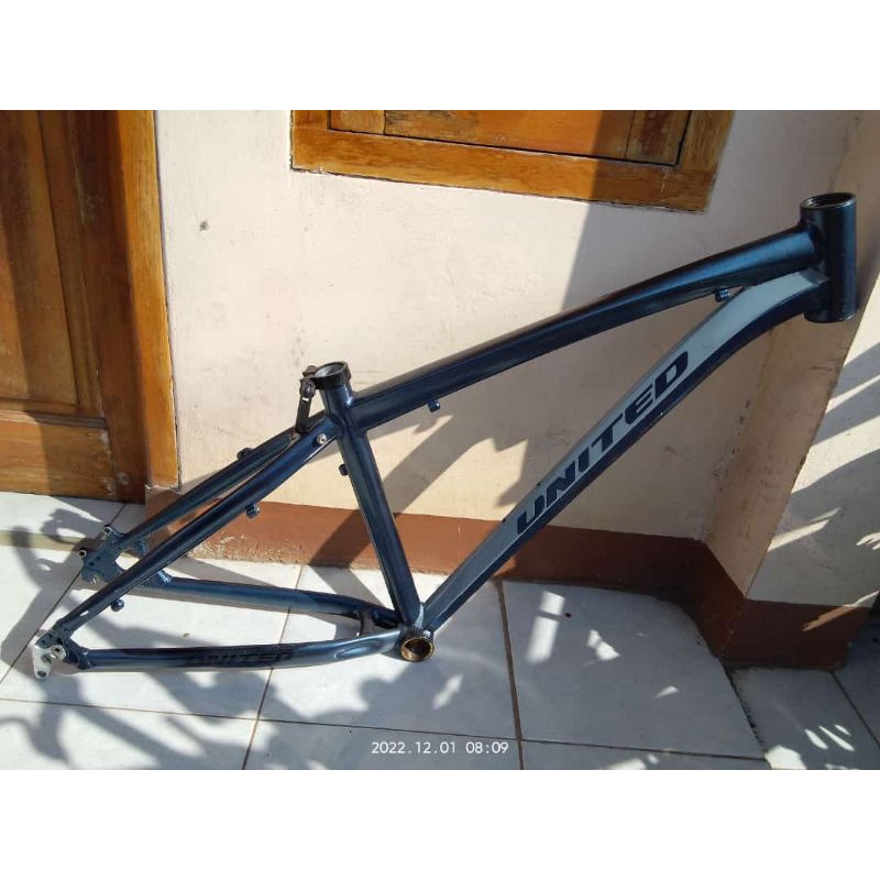 frame united venus xc77