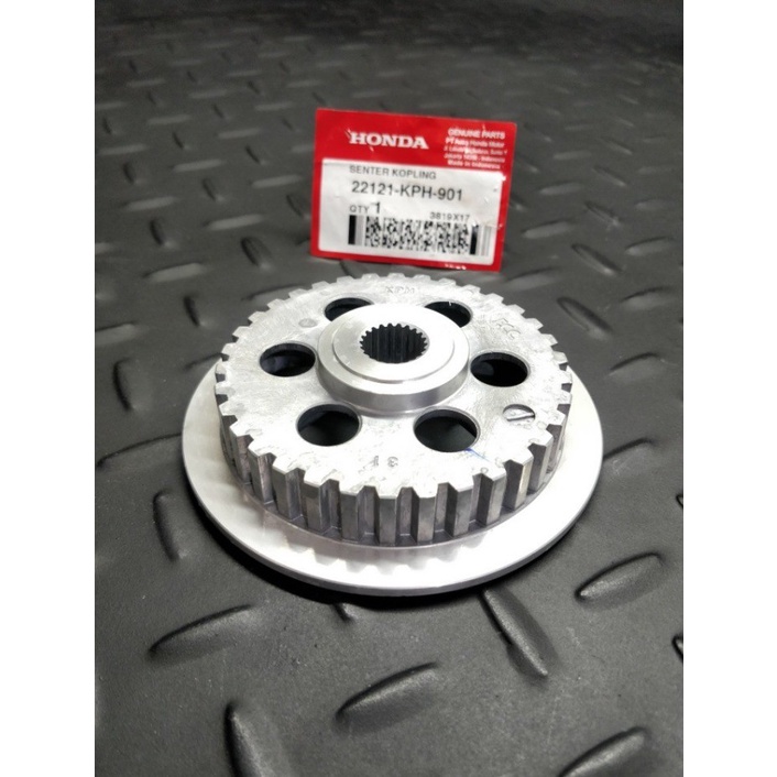 Dudukan Plat Kopling (Center Clutch) – Kharisma, Supra X 125 - 22121KPH901