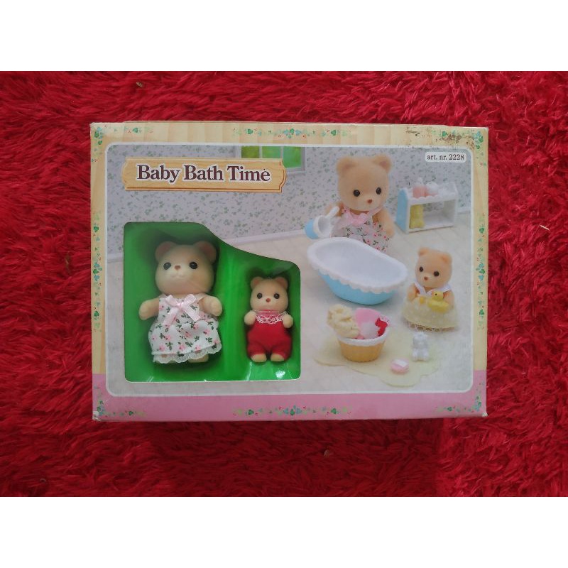 Sylvanian families baby bath time