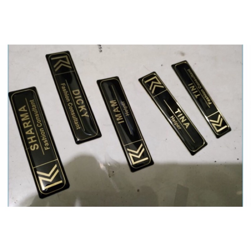 

Nametag/Papan Nama Dada Premium Magnet Kuning