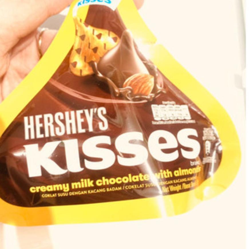 

Segera Miliki Hershey's Kisses Chocolate All Varian 36gr T56,,,