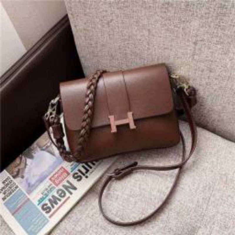 TAS SELEMPANG WANITA IMPORT CINA ORI BQJ3426