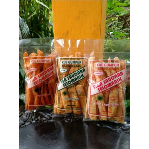 

Camilan kue GUMPUR tiga saudara khas Wonosobo, 200 gram, renyah