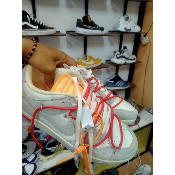 NIKE SB DUNK LOW OFF WHITE