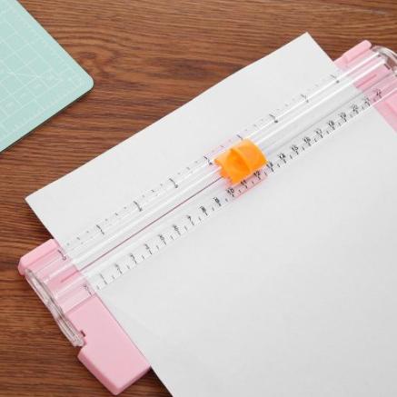 

BISA COD Alat Pemotong Kertas / Portable Paper Trimmer / Mini Trimmer Paper