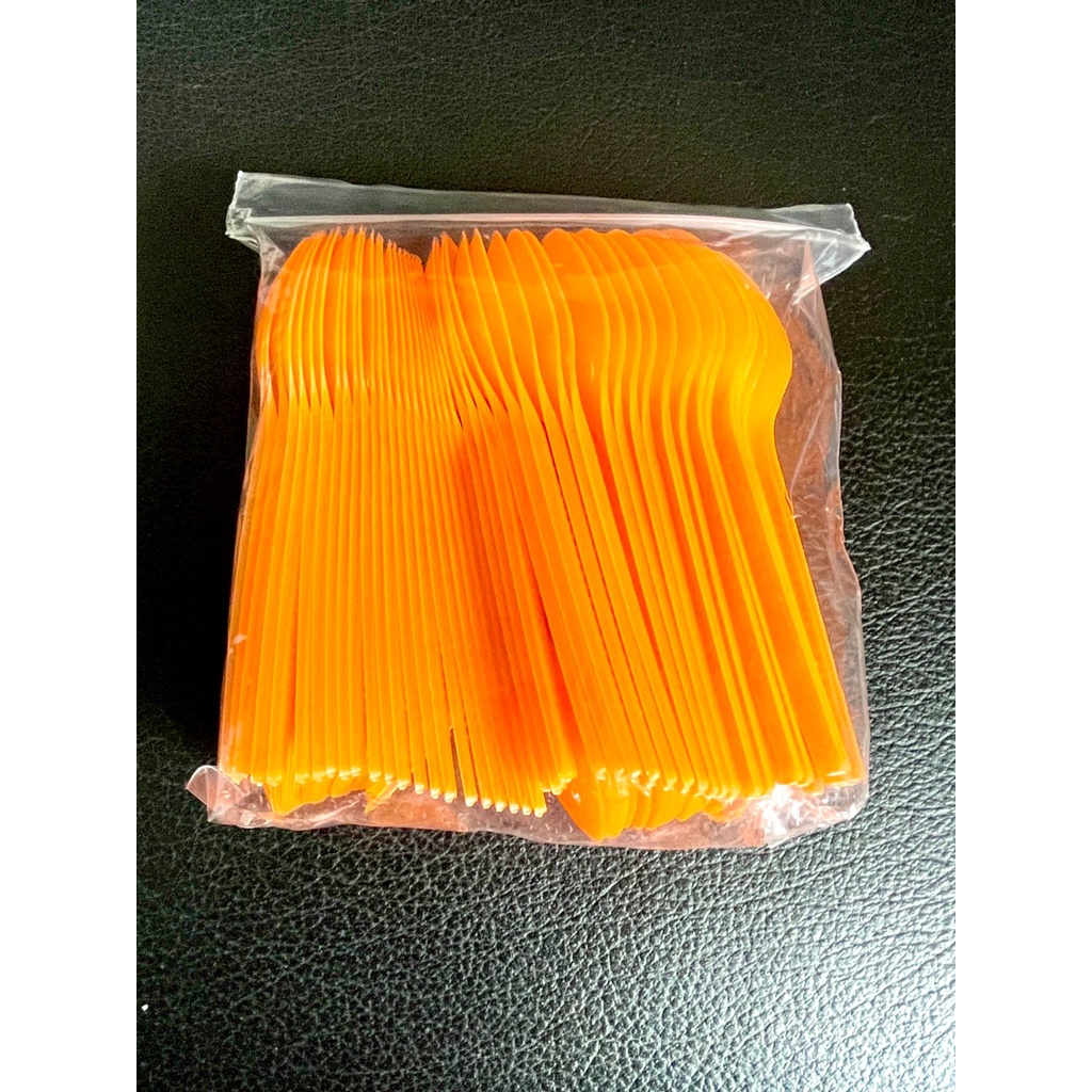 sendok tanggung plastik warna / sendok stg warna, isi 100pcs/pack