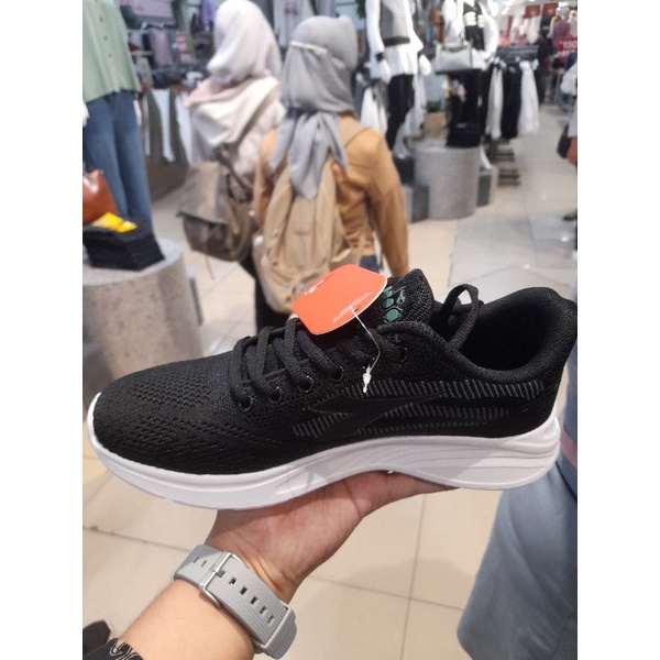 SEPATU KEREN DARI RAMAYANA CIPLAZ DEPOK