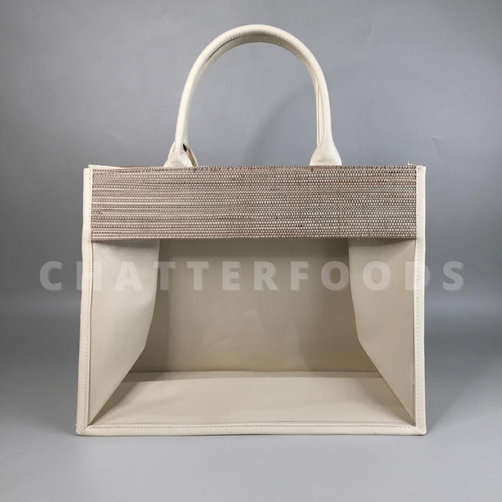 

Tas Pandan Mendong Besar / Tas Keranjang Anyaman Mendong Cream