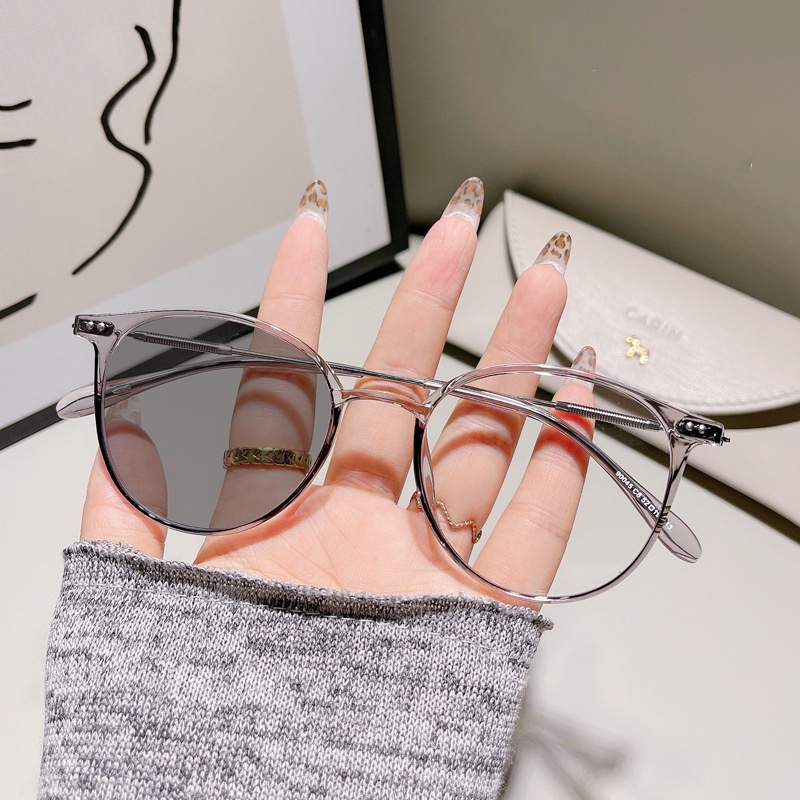 New Kacamata Photochromic Anti Radiasi 2 in 1 untuk Wanita dan Pria Kacamata Photocromic Anti Ultraviolet