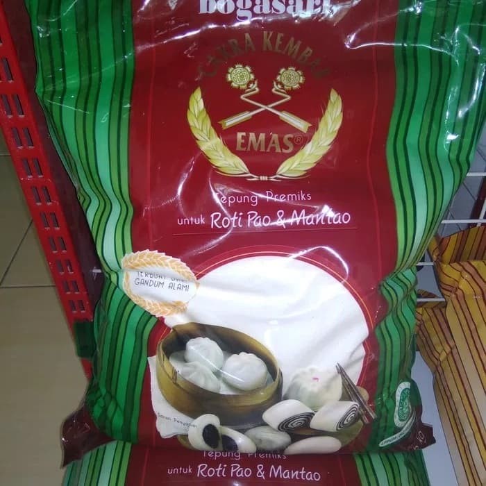 

Tepung Cakra Kembar Emas Pao Roti Mantao Bakpao Ba Pau Repack 1kg