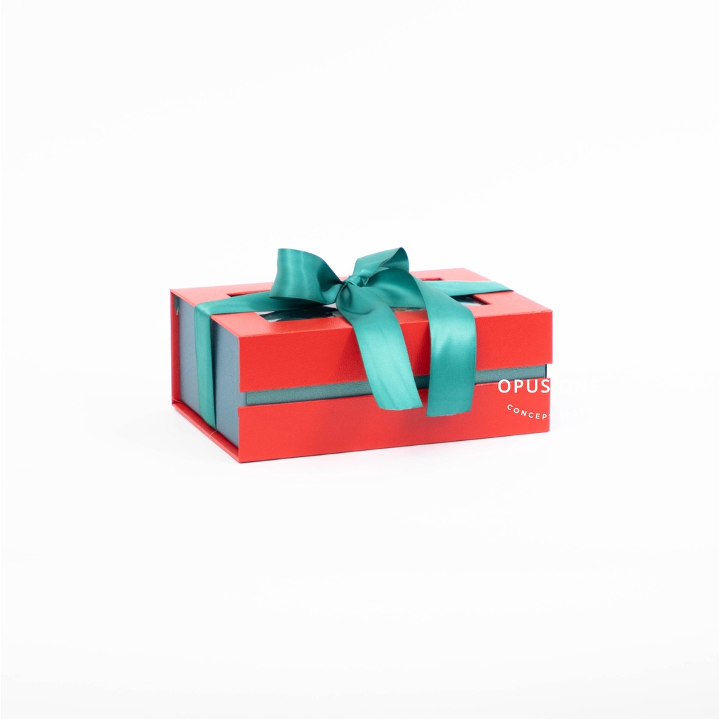 

Opus One Box Kado Pita Natal Small 13791