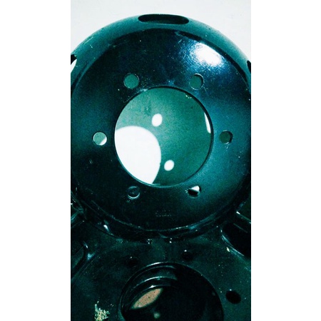 Daun velg atau Topi velg