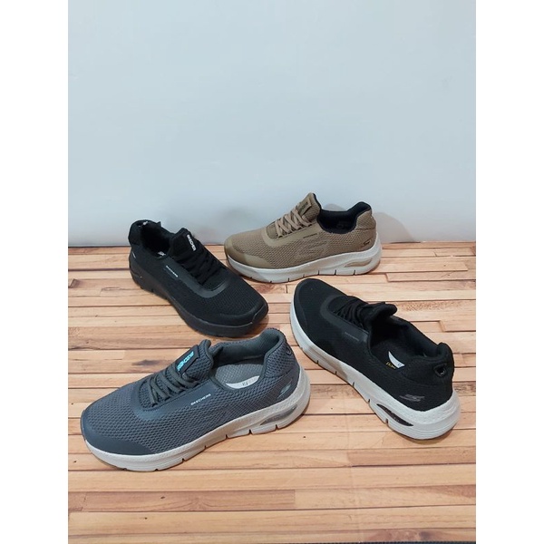 SKECHERS ARCH FIT VISTA / Sepatu Skechers Pria / Sepatu Skechers Arch Fit Vista Man