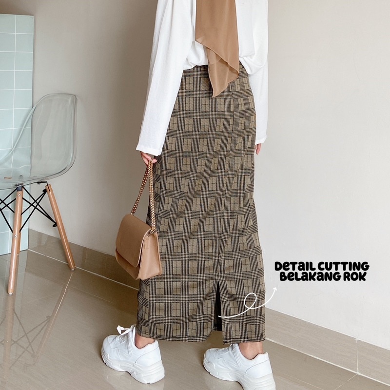 Jia Skirt | rok span motif tartan kotak