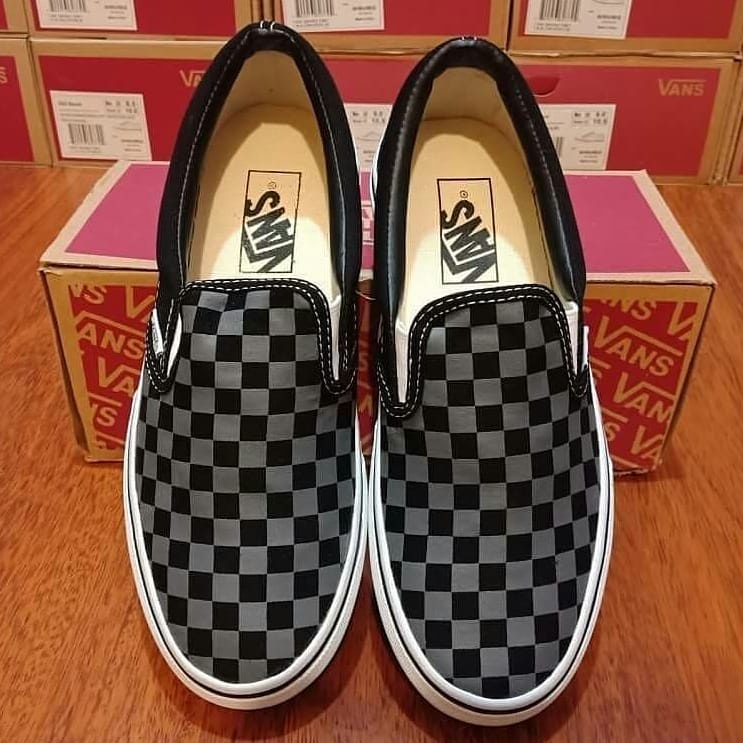 Sepatu Vans Slip On Sol Checkerboard Grey Black White Abu Hitam Putih Motif Kotak Catur Sekolah Kerja Kuliah hangout Keren Santai Murah nyaman di pakai