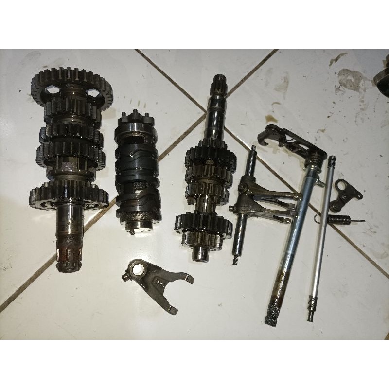 Gigi Rasio  rasio 6 speed R15 v2 / R15 v3 / Xabre bisa upgrade Vixion