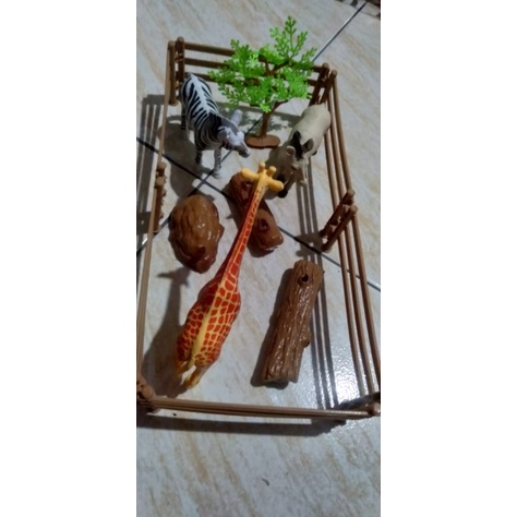 Mainan anak animal coletion