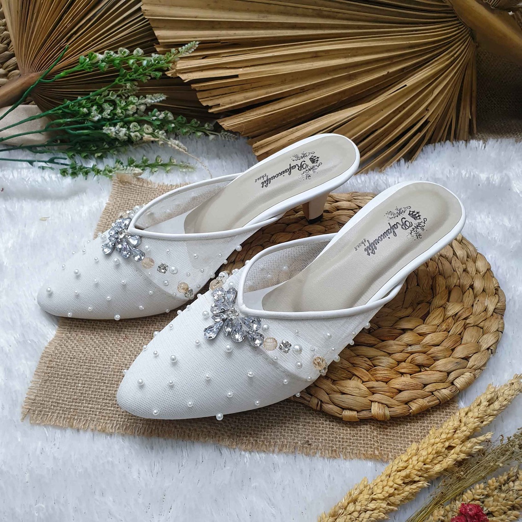 sepatu wedding cantik Qirani putih 3 cm runcing
