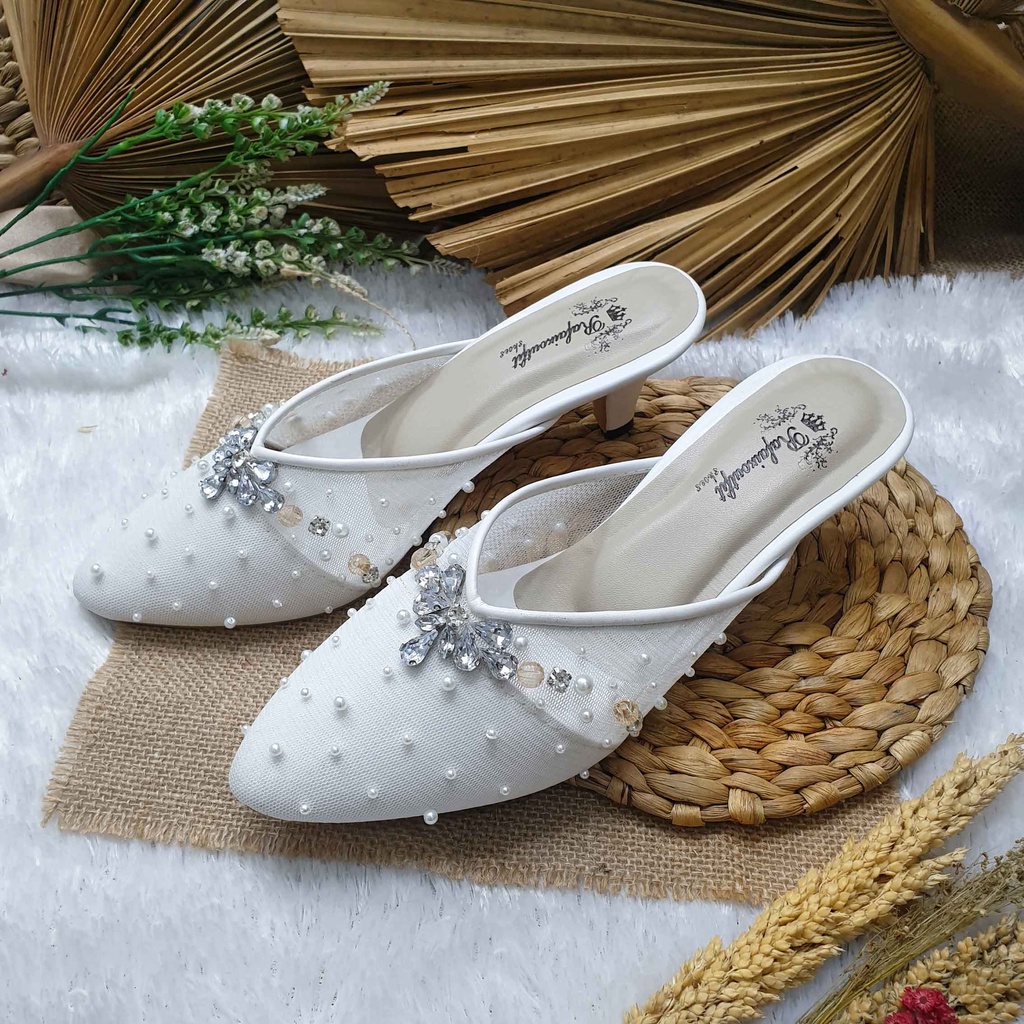 sepatu wedding cantik Qirani putih 3 cm runcing