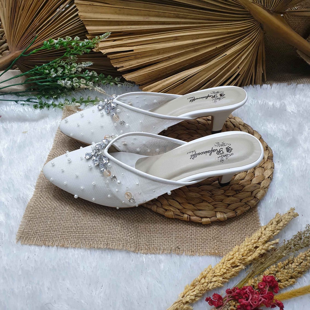 sepatu wedding cantik Qirani putih 3 cm runcing