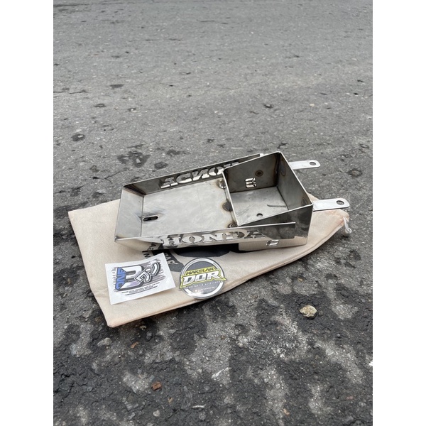 pangkon aki berdiri CB GL 100 GL pro bahan stainless stenlis oneB product