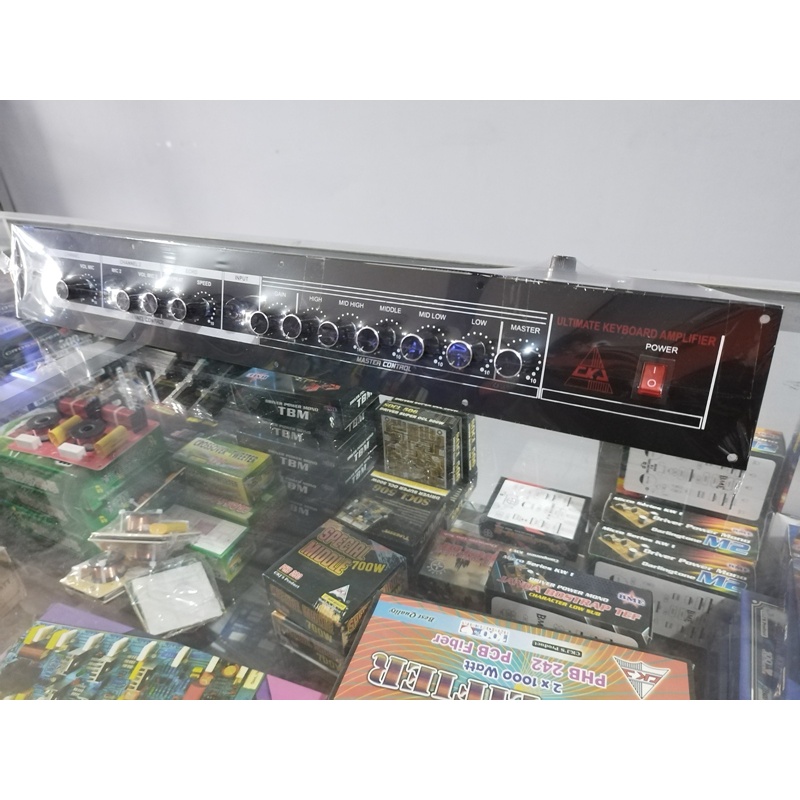 ULTIMATE KEYBOARD AMPLIFIER (Tinggal Tambah Trafo) 400W NEW