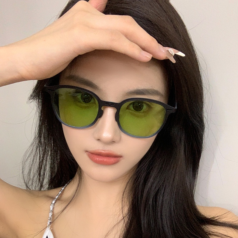 2023fashion Aesthetic TR90 Shades Sunglasses Untuk Wanita/Pria Kacamata Lipat Eyeglasses Colour