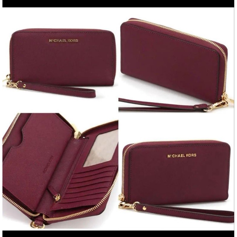 MK Jet set travel phone wallet