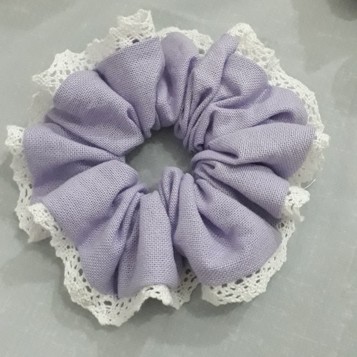 YS Scrunchie Lilac Renda Putih-Warna Ungu Pastel + Detail Putih | Estetik & Feminin
