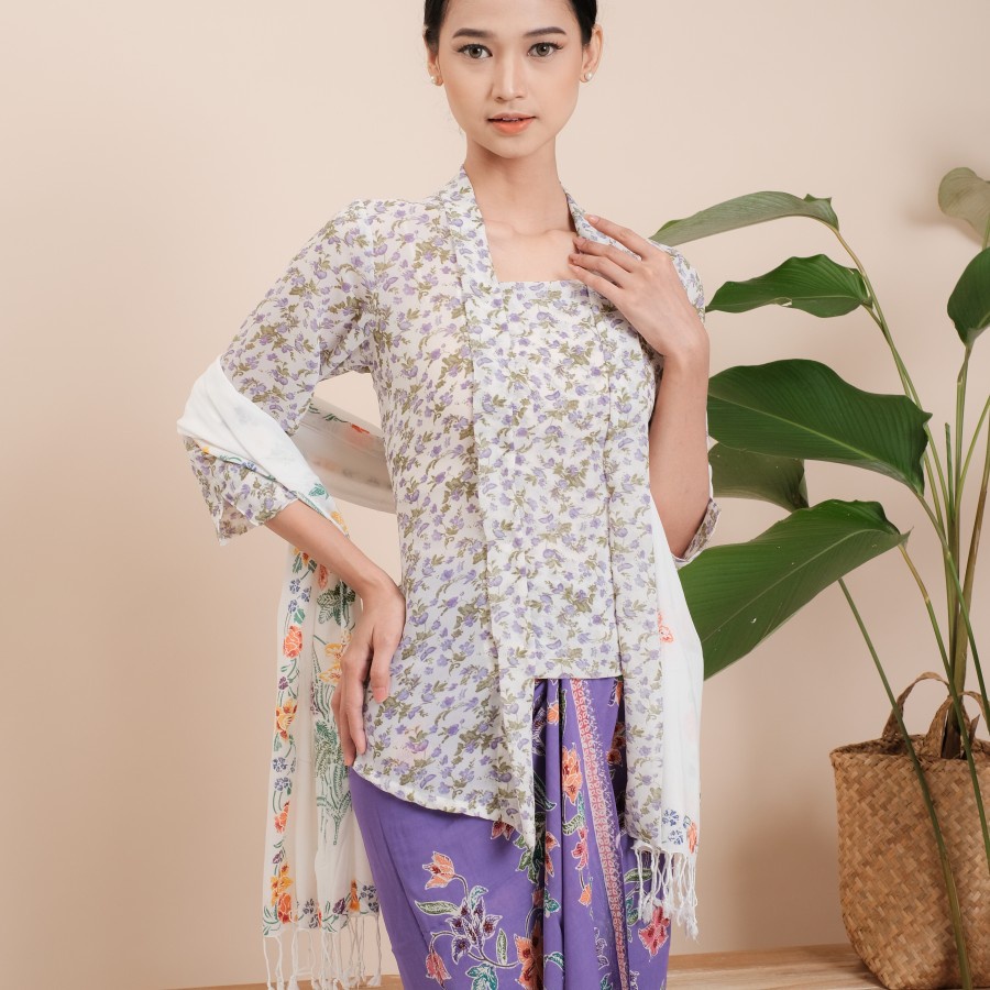 Kebaya Kutubaru Lily Lengan 7/8 Meradelima Sifon Putih Ungu