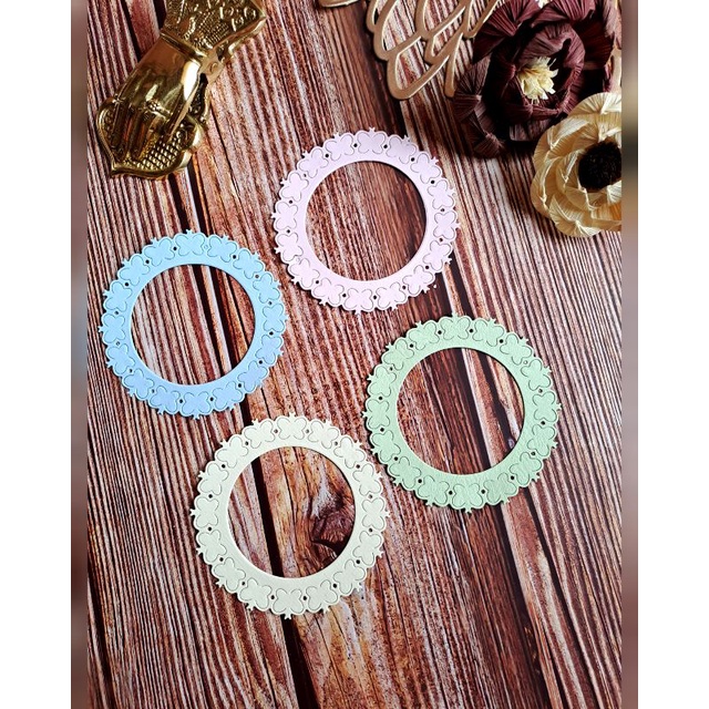 

4 pcs set 3D Diecut Round Butterfly..
