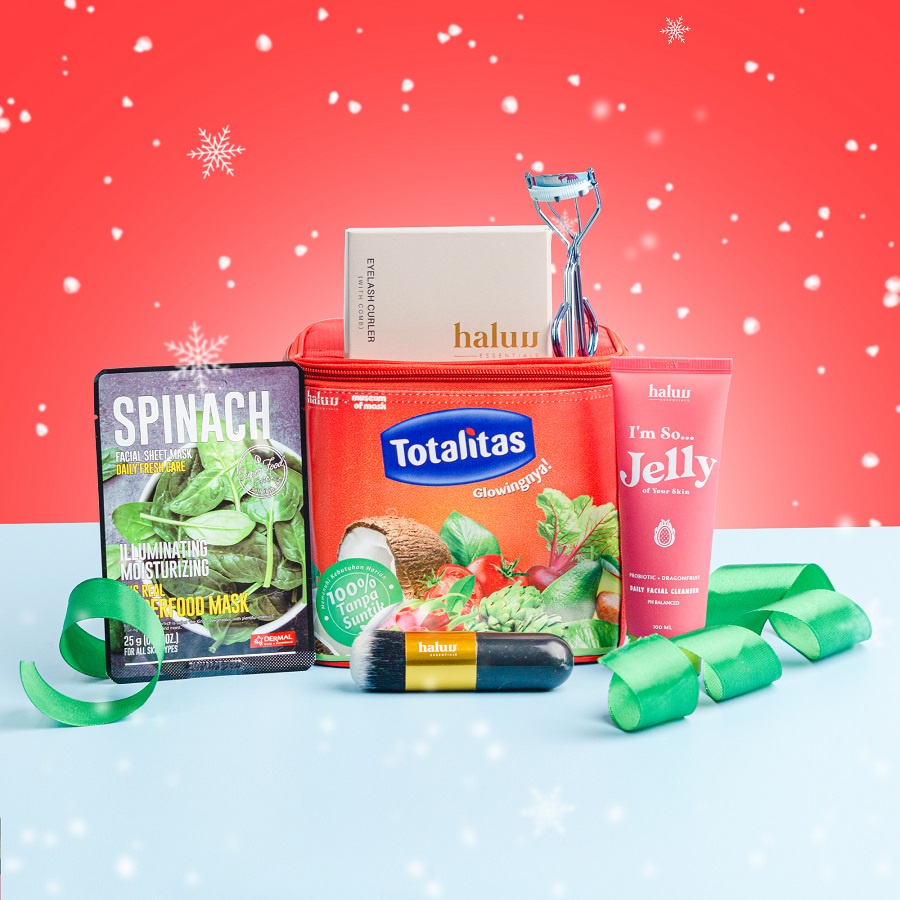 Haluu X Museum Of Mask Bundle (Pouch, Mask, Jelly Cleanser, Eye Curler, Kabuki Brush)