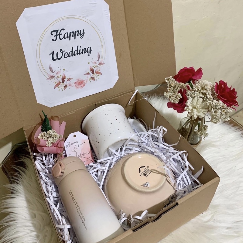 

spesial kado/wedding/kadokamu/kadomedan/ready/gift/hampers