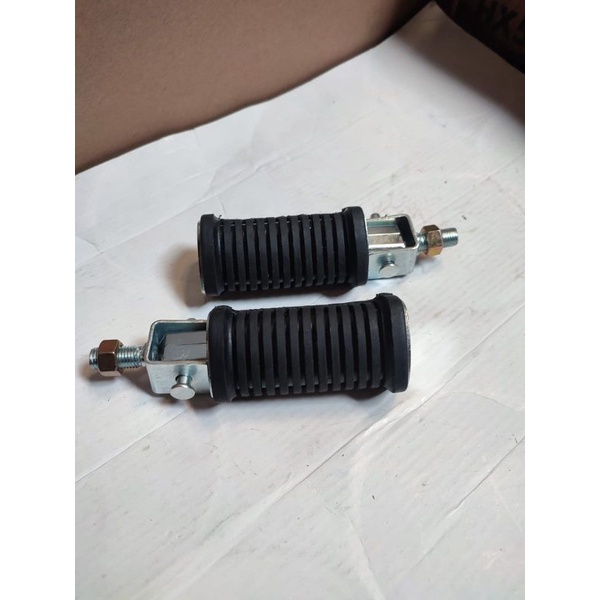 footstep pijakan kaki belakang suzuki rc100